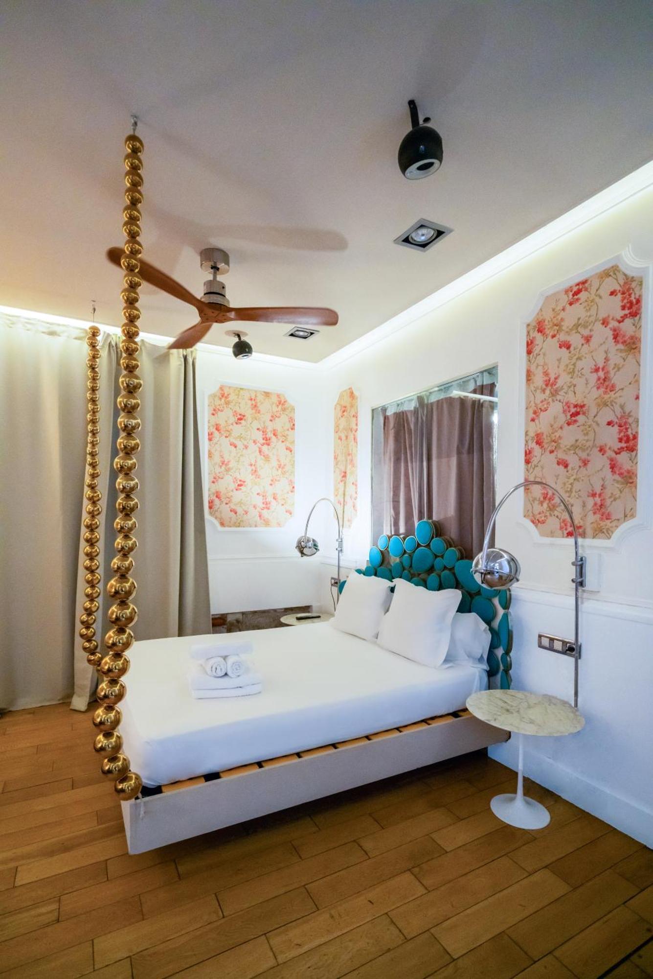 Abalu Design Boutique Gran Via - Only Adults